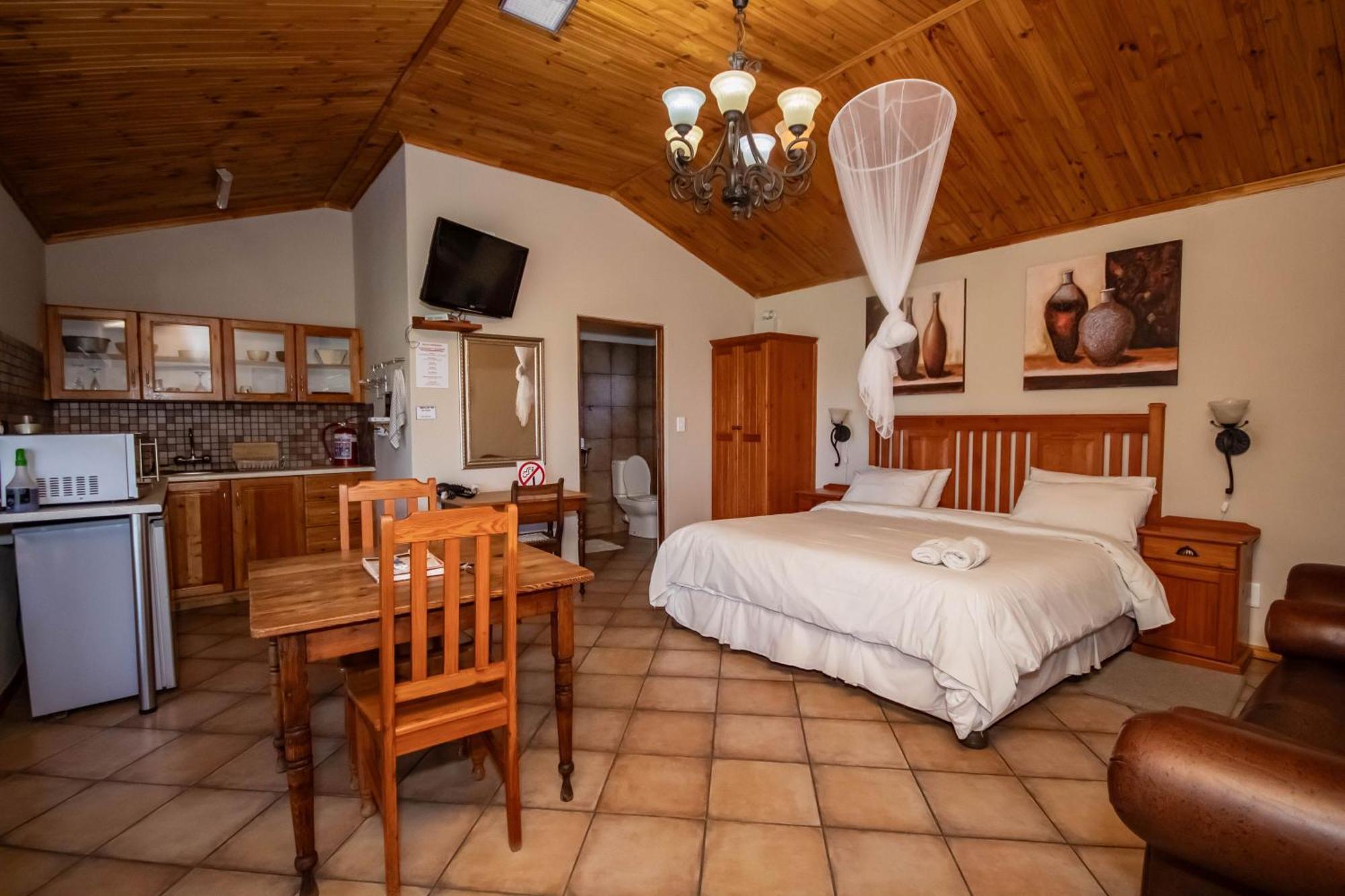 Tarantula Guest House Calvinia Exterior photo