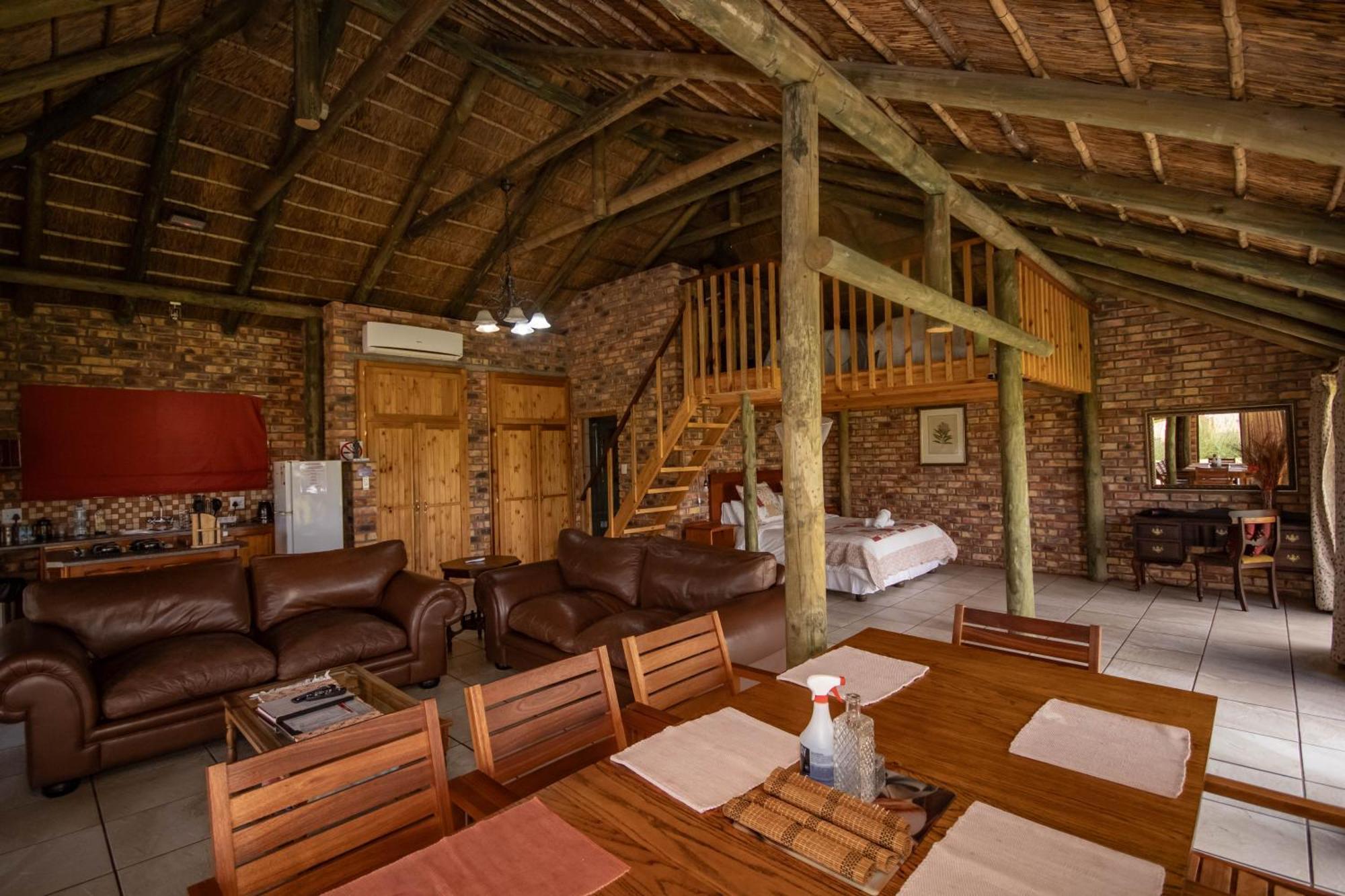 Tarantula Guest House Calvinia Exterior photo
