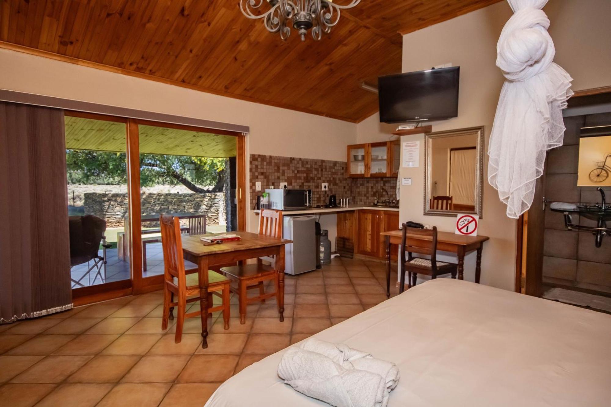 Tarantula Guest House Calvinia Exterior photo