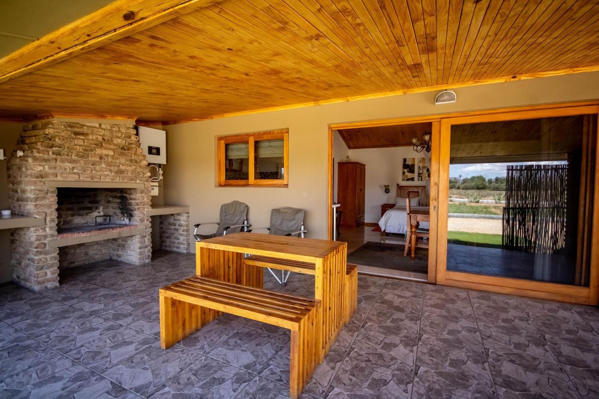 Tarantula Guest House Calvinia Exterior photo