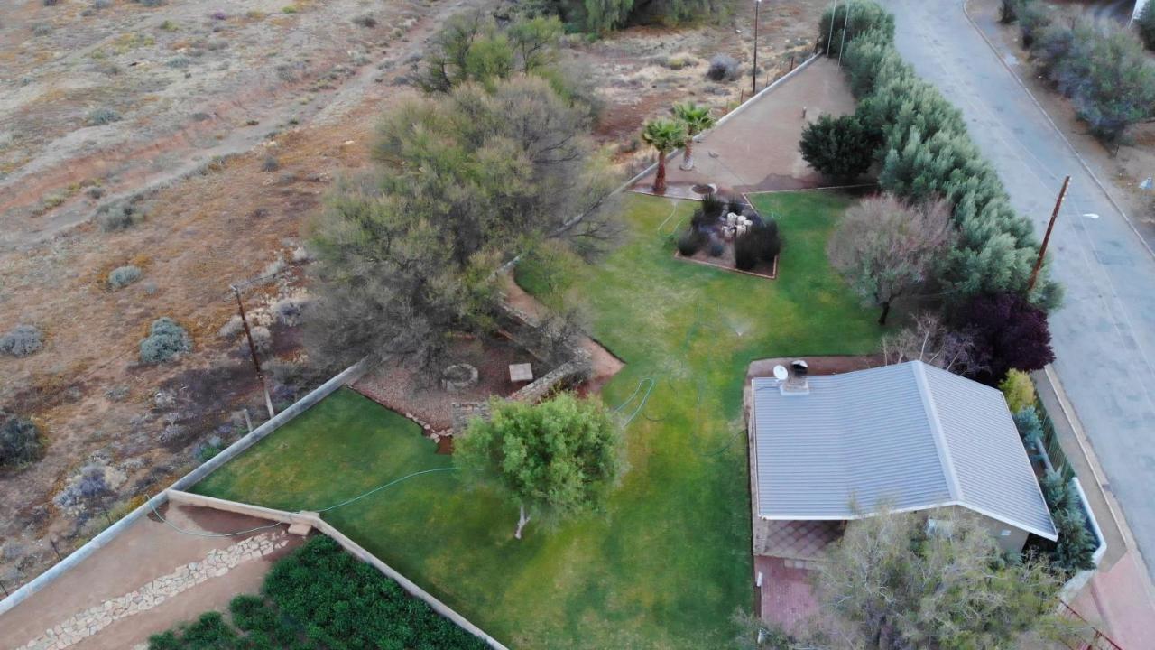 Tarantula Guest House Calvinia Exterior photo